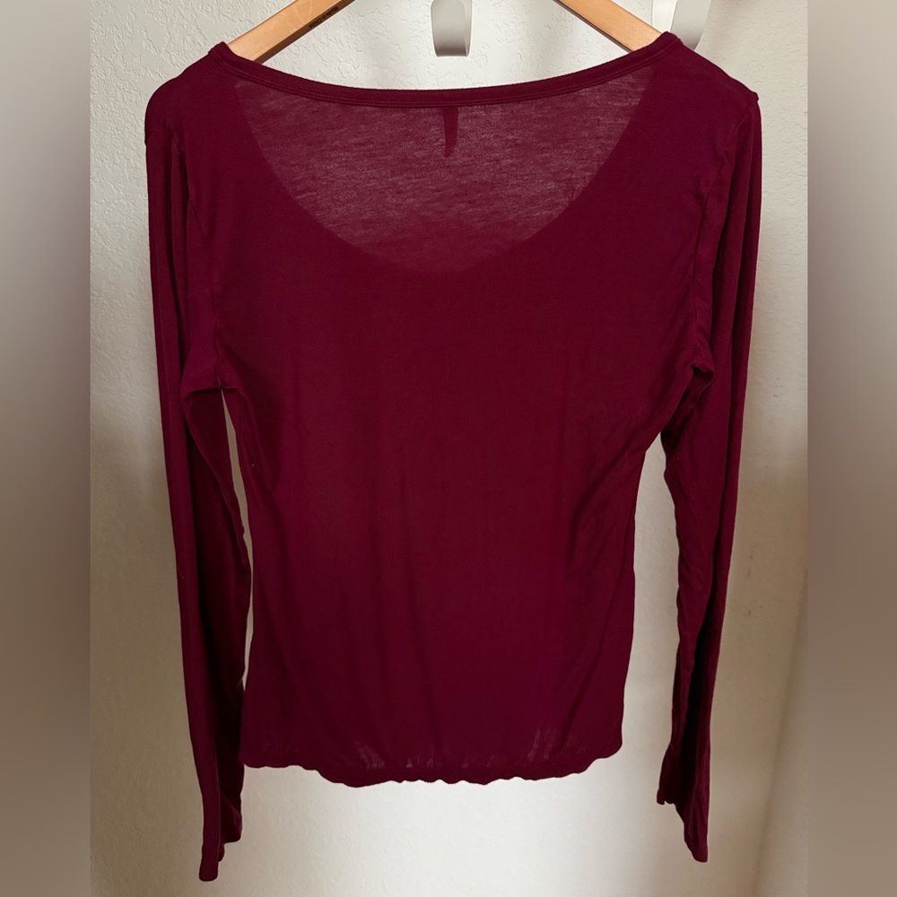 Halara Ribbed Henley Neck Long Sleeve Slim Casual Top in Maroon Banner - Large - Picture 6 of 9